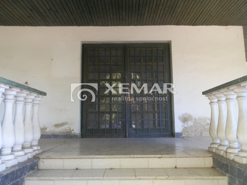 Dom, komerčné a prevádzkové priestory - 4