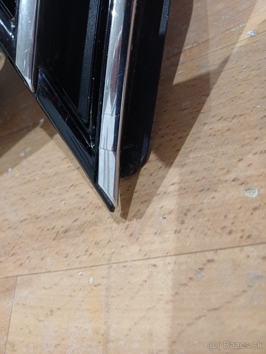 Passat b8 predná maska - 4