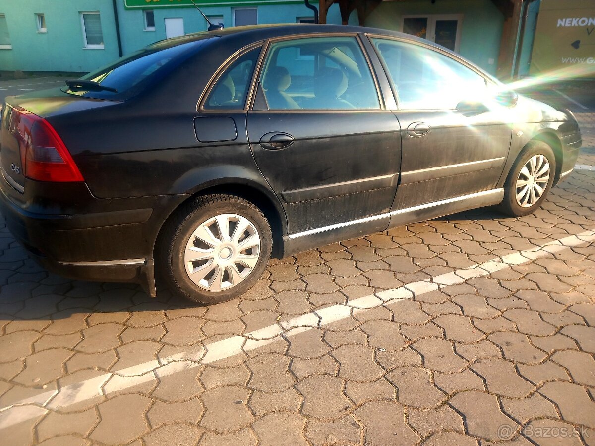 Predám Citroën C5 1.6 HDi 80 kW RV 2006 - 4