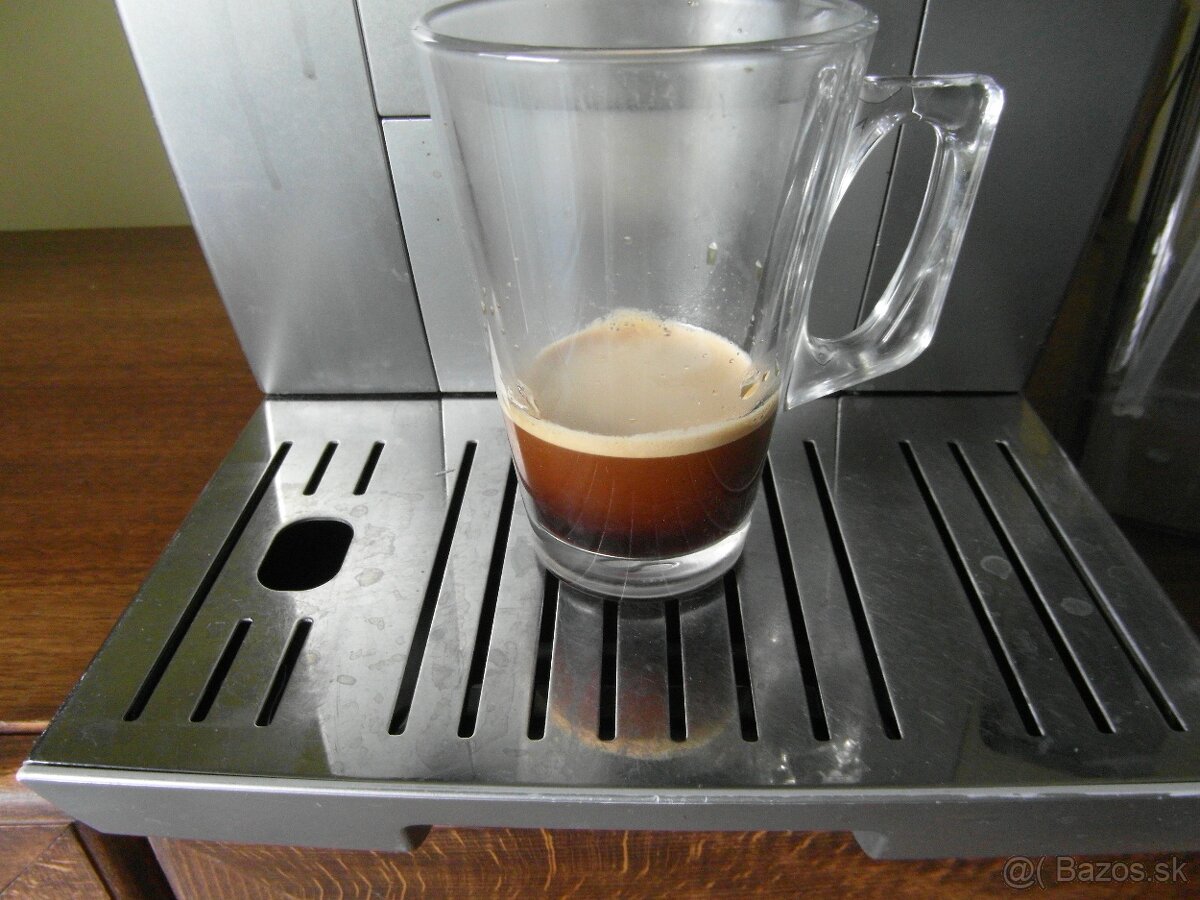 DeLonghi Magnifica - 4