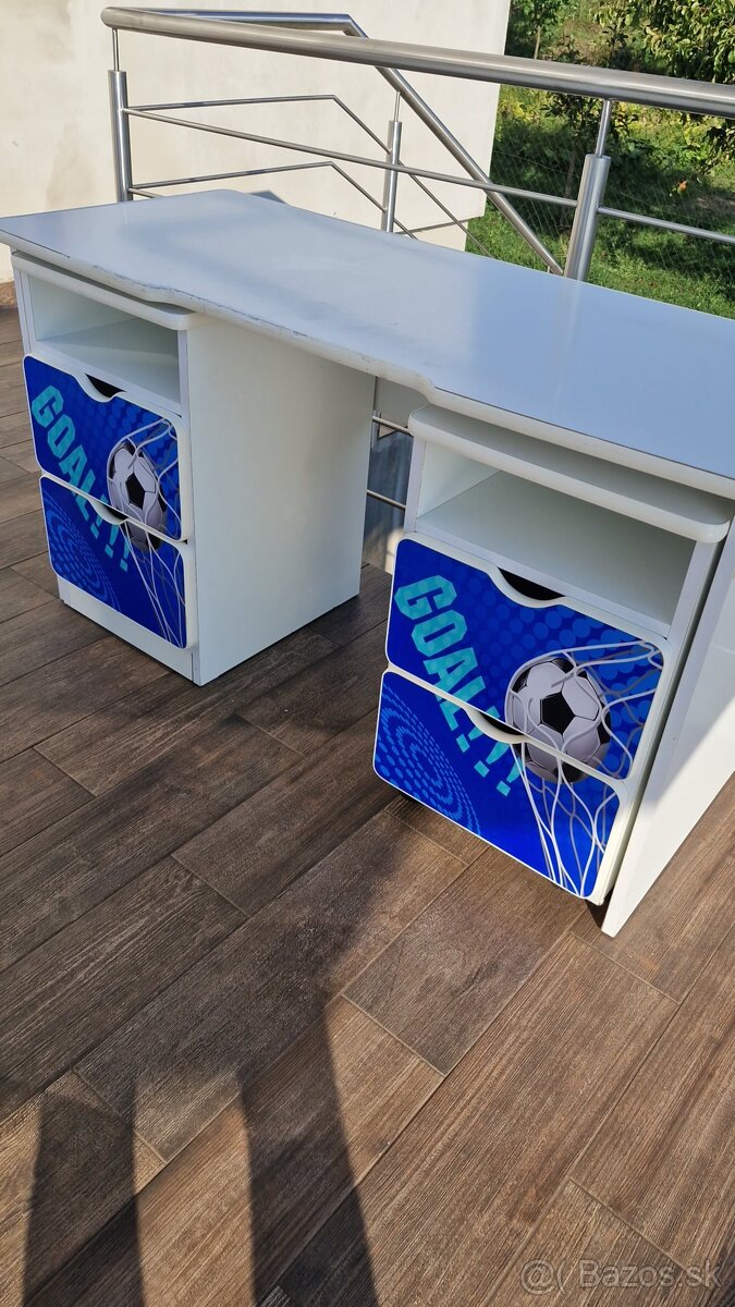 kontajner real modry futbal STOL - 4