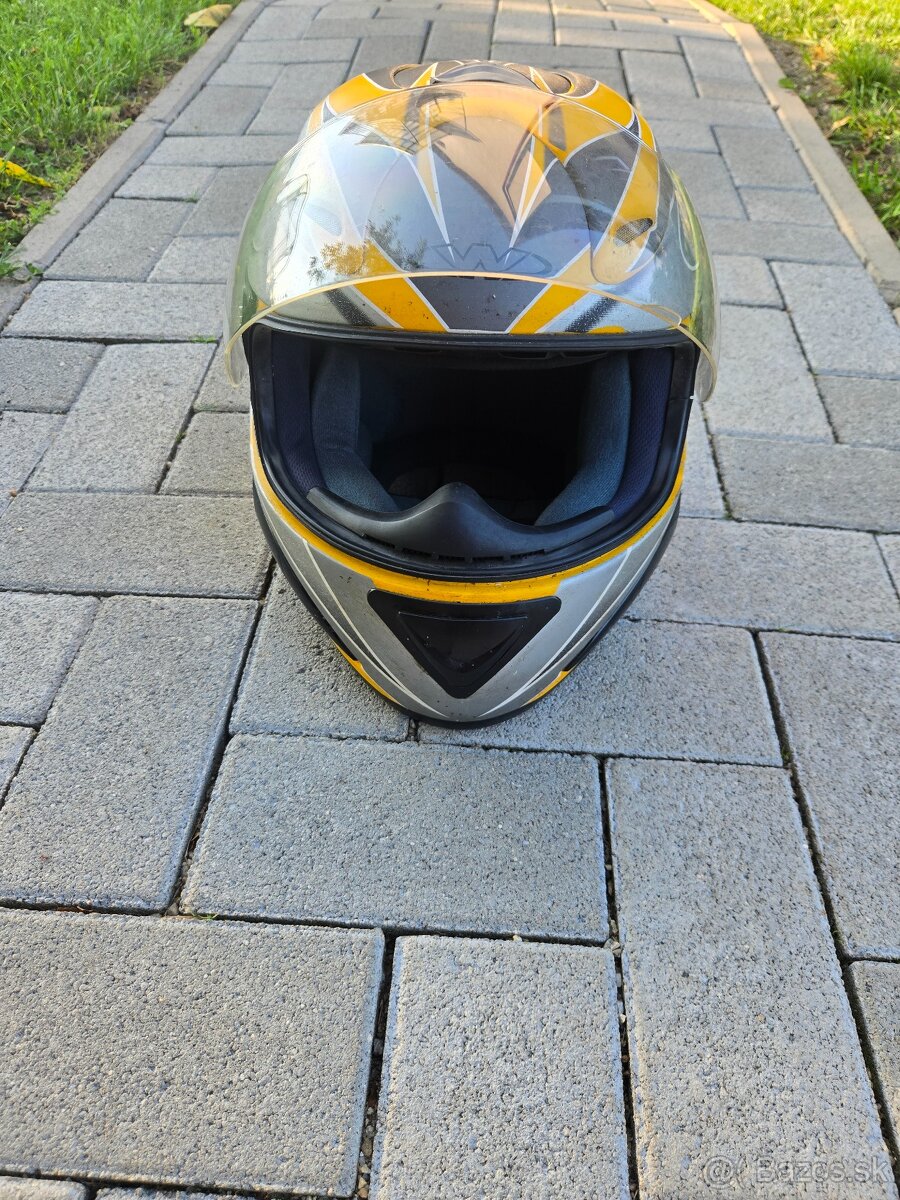 Moto prilba - 4