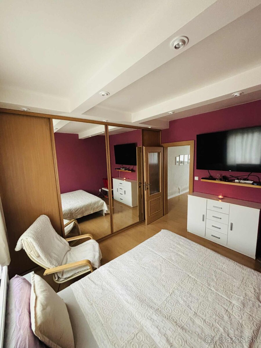 Trnava-ponúkame na predaj 4 izb. byt na Starohájskej ulici. - 4