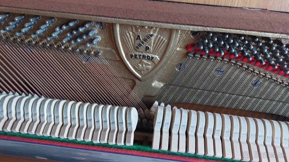 Piano Petrof - 4