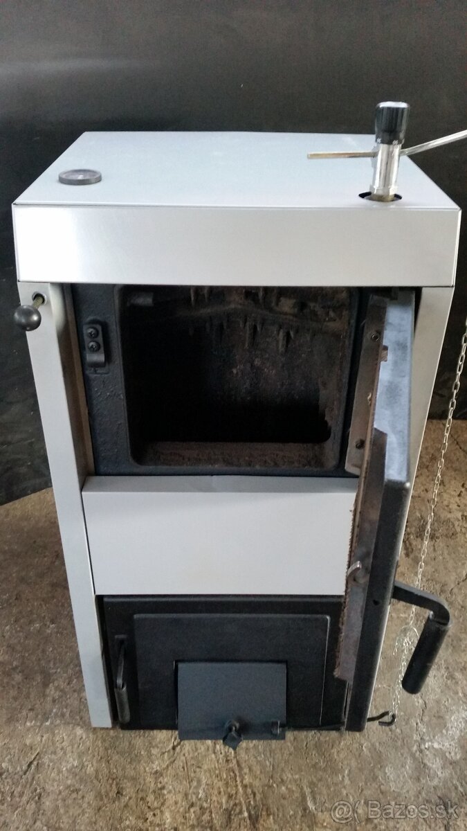 Liatinový kotol, pec, Viadrus Hercules U26 5-článkový 25kw - 4