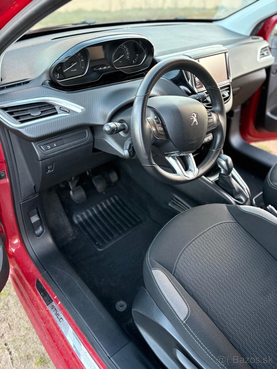 Predám Peugeot 208 22191km - 4