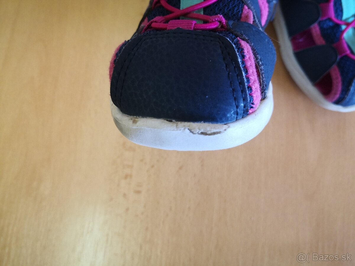 Sandálky kengoroos v. 29 - 4