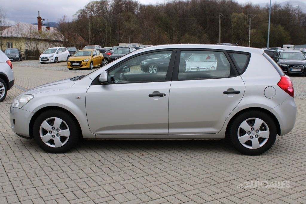 Kia Ceed 1,4 i 16V 80 kW - 4