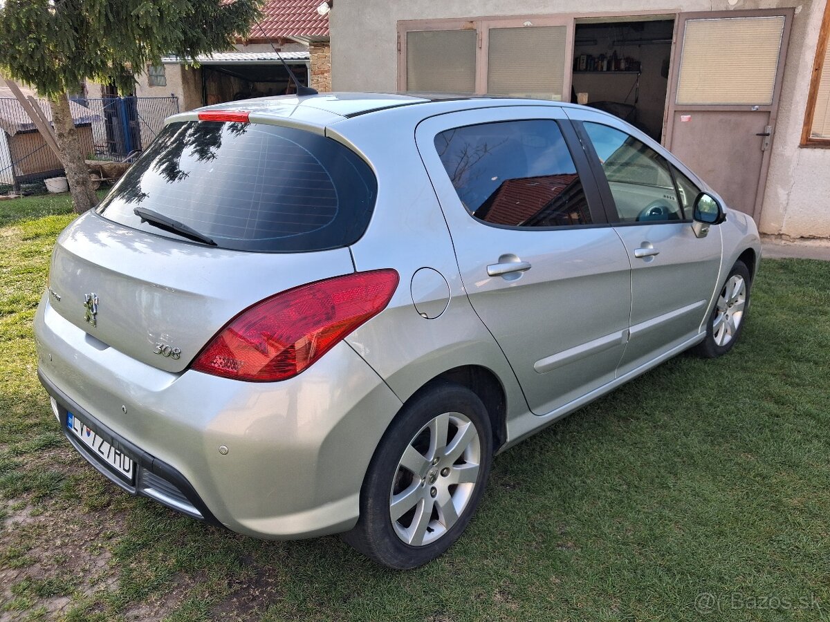 Peugeot 308 - 4