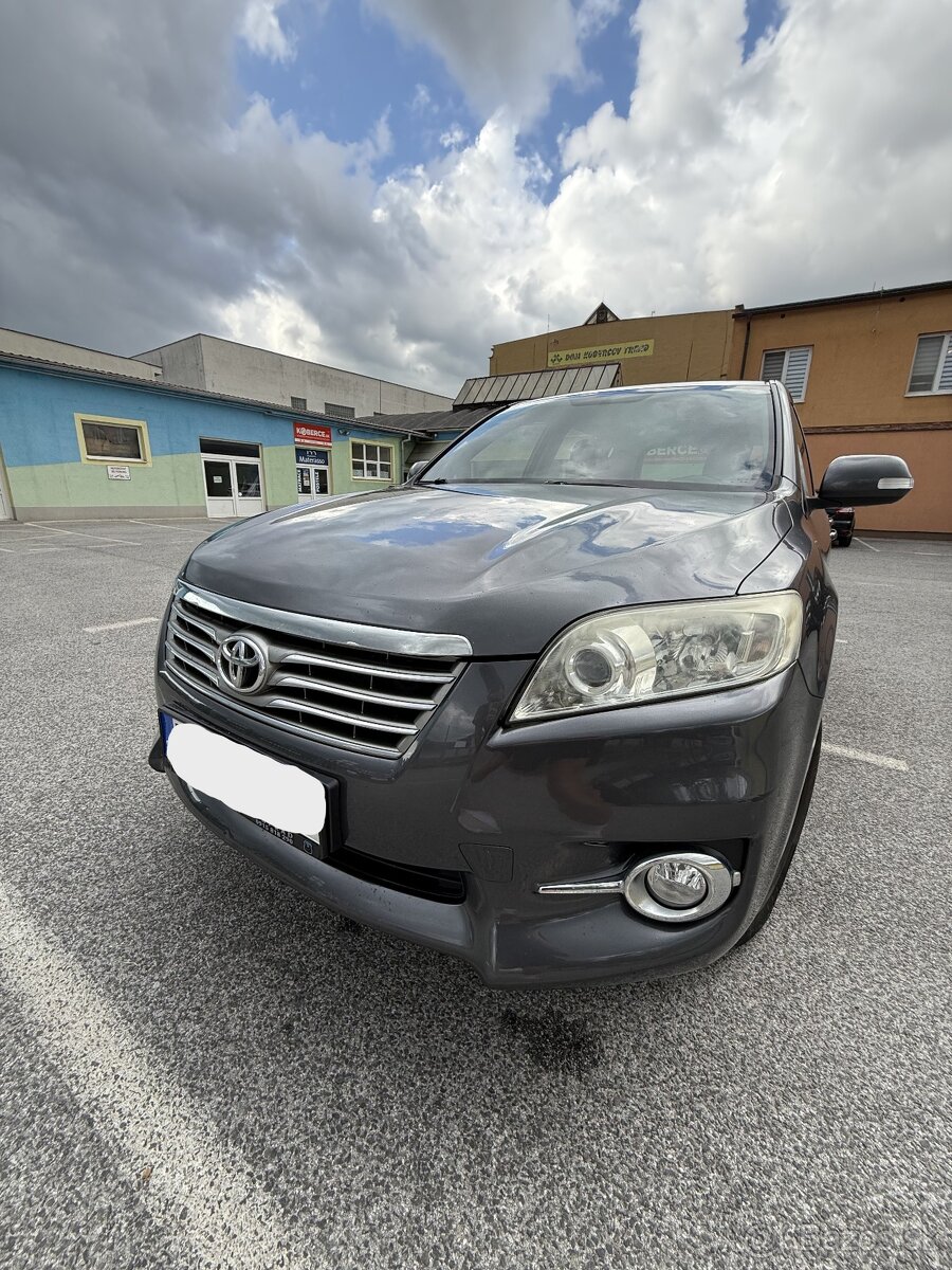 Toyota RAV4 2.2 D-4D 4x4, 110 kW, 2012 - 4