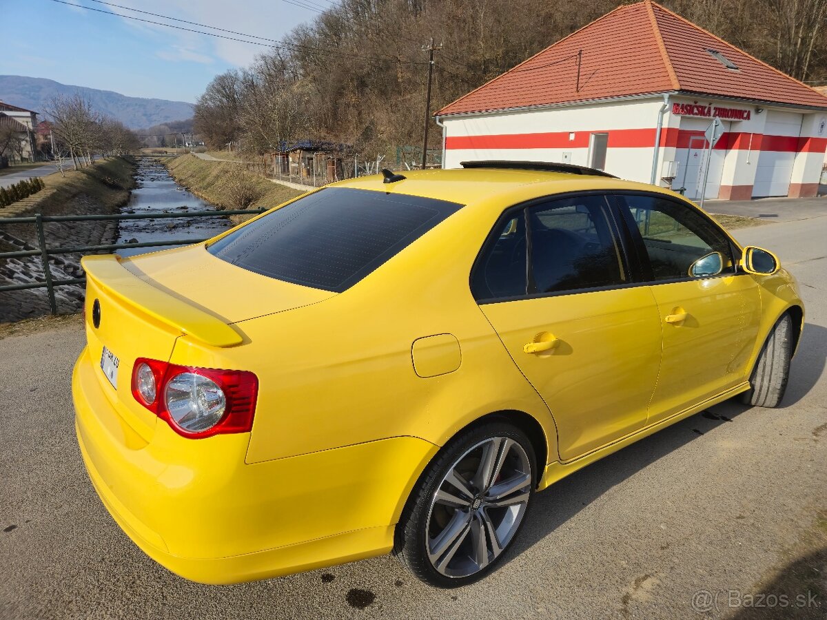 Volkswagen JETTA GLI EDICIA 2.0TFSI 230PS - 4
