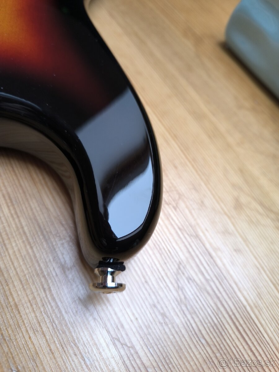 Predám Squier Stratocaster Vintage Modified - 4