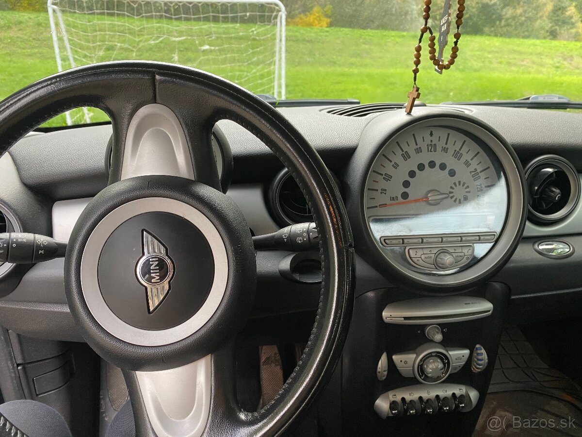 Krásny mini-cooper - 4