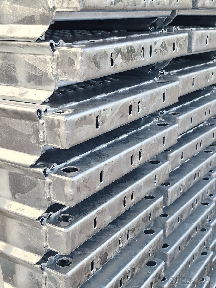 Lešenie fasádne nové typ 170m2 doska oceľová EDX70 - 4