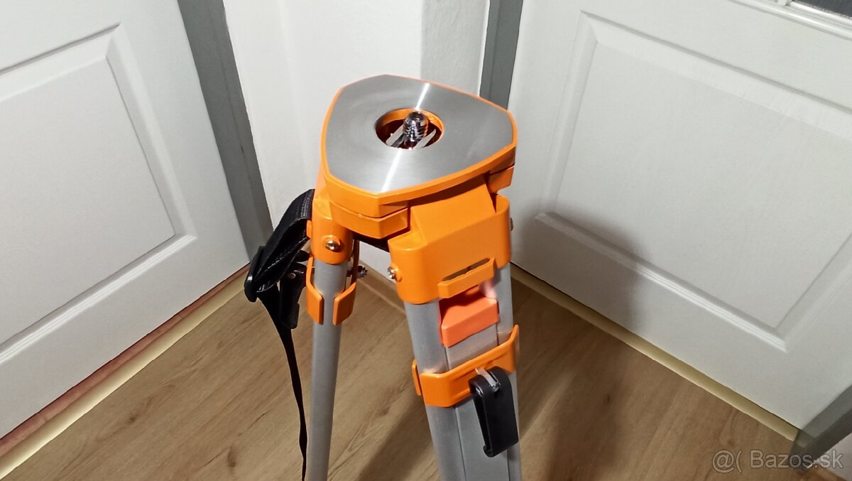 Červený rotačný laser a príslušenstvo - 4