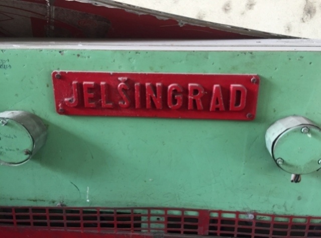 MM5/2500 tabulové nůžky, vyráběné v roce 1980 - 4