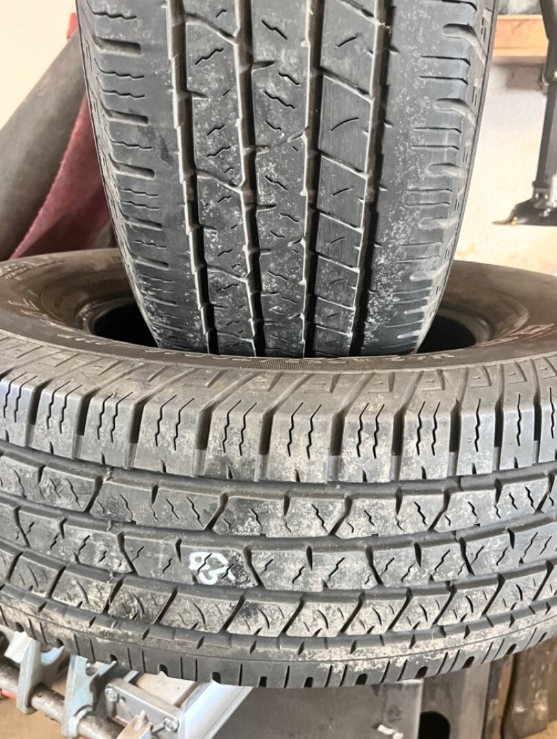 2ks. 225/70 R16 M+S pneu Continental - Ford Ranger - 4