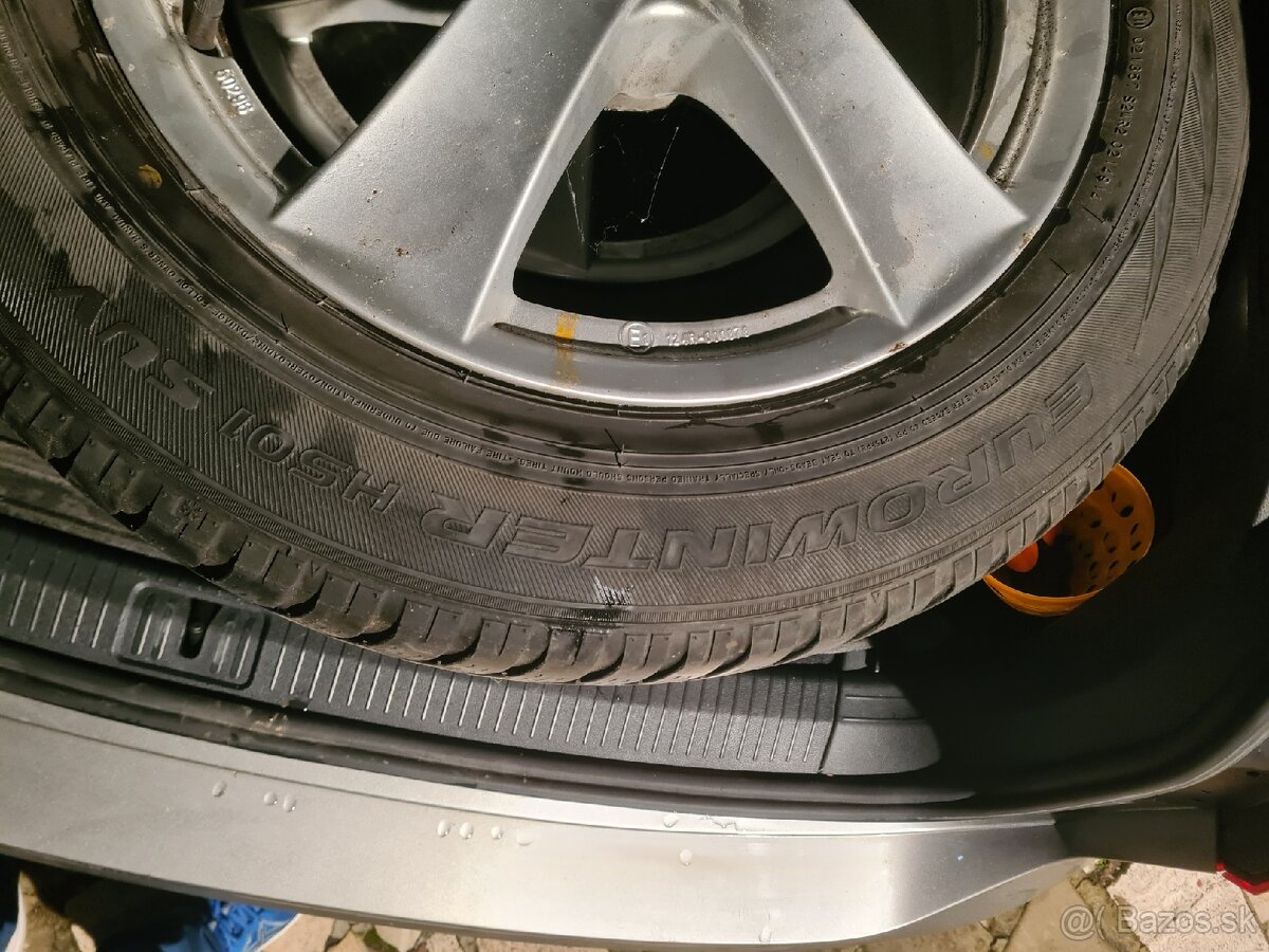 Zimne pneumatiky Falken Eurowinter 215/65/r17 - 4