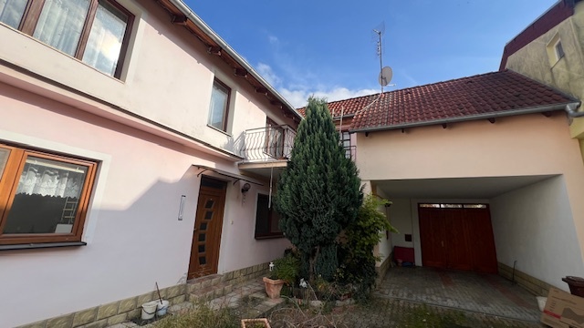 Exkluzívne APEX reality RD na Radlinského ul. Hlohovec 515m2 - 4