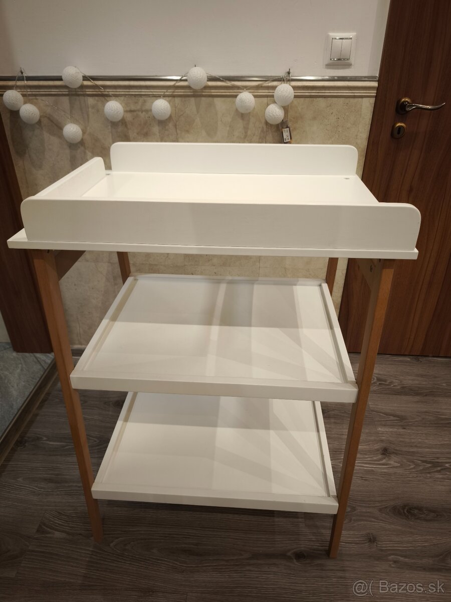 Na predaj: Praktický a štýlový detský prebaľovací pultík - 4