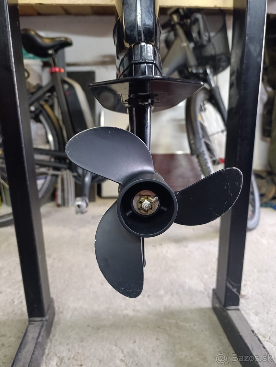 Predám 100 % lodný motor MERCURY v záruke. - 4