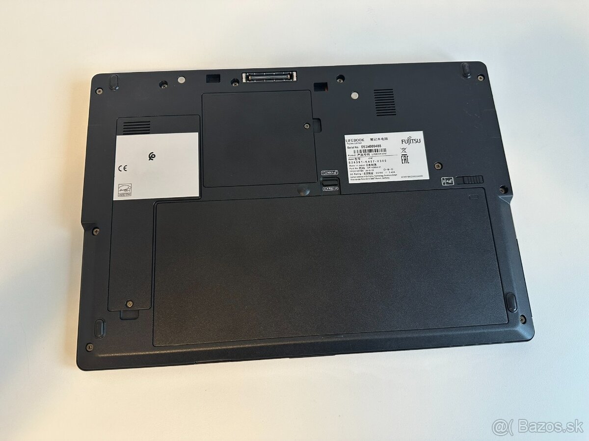 Fujitsu LifeBook U747 / i5 / 8GB DDR4 / 512GB SSD / Win10 - 4