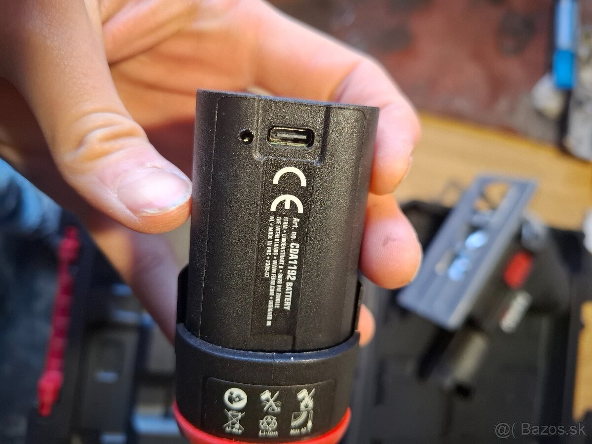 Aku priamočiara píla, kmitka ferm - 4