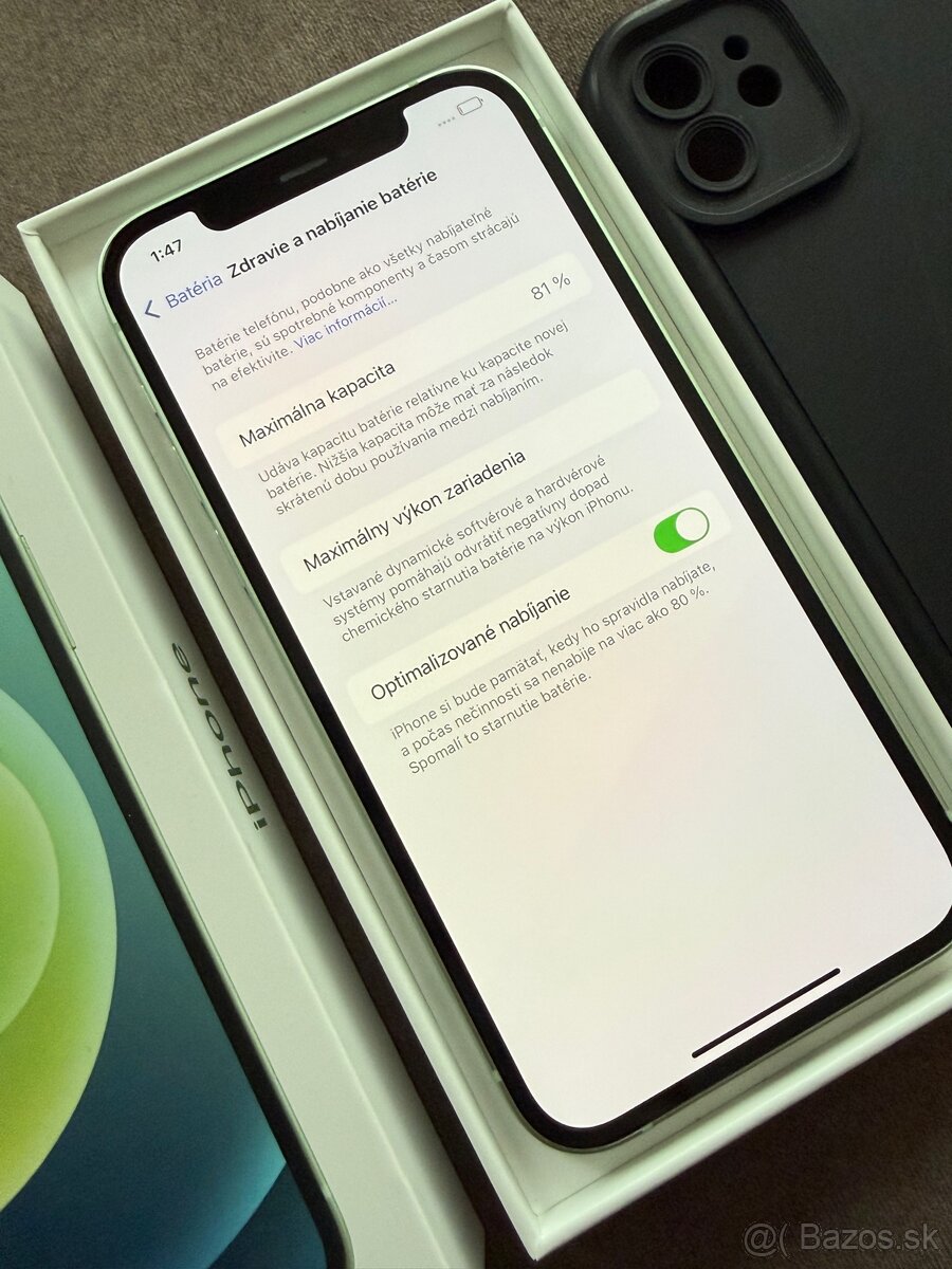 Apple iPhone 12 - 64GB - 4