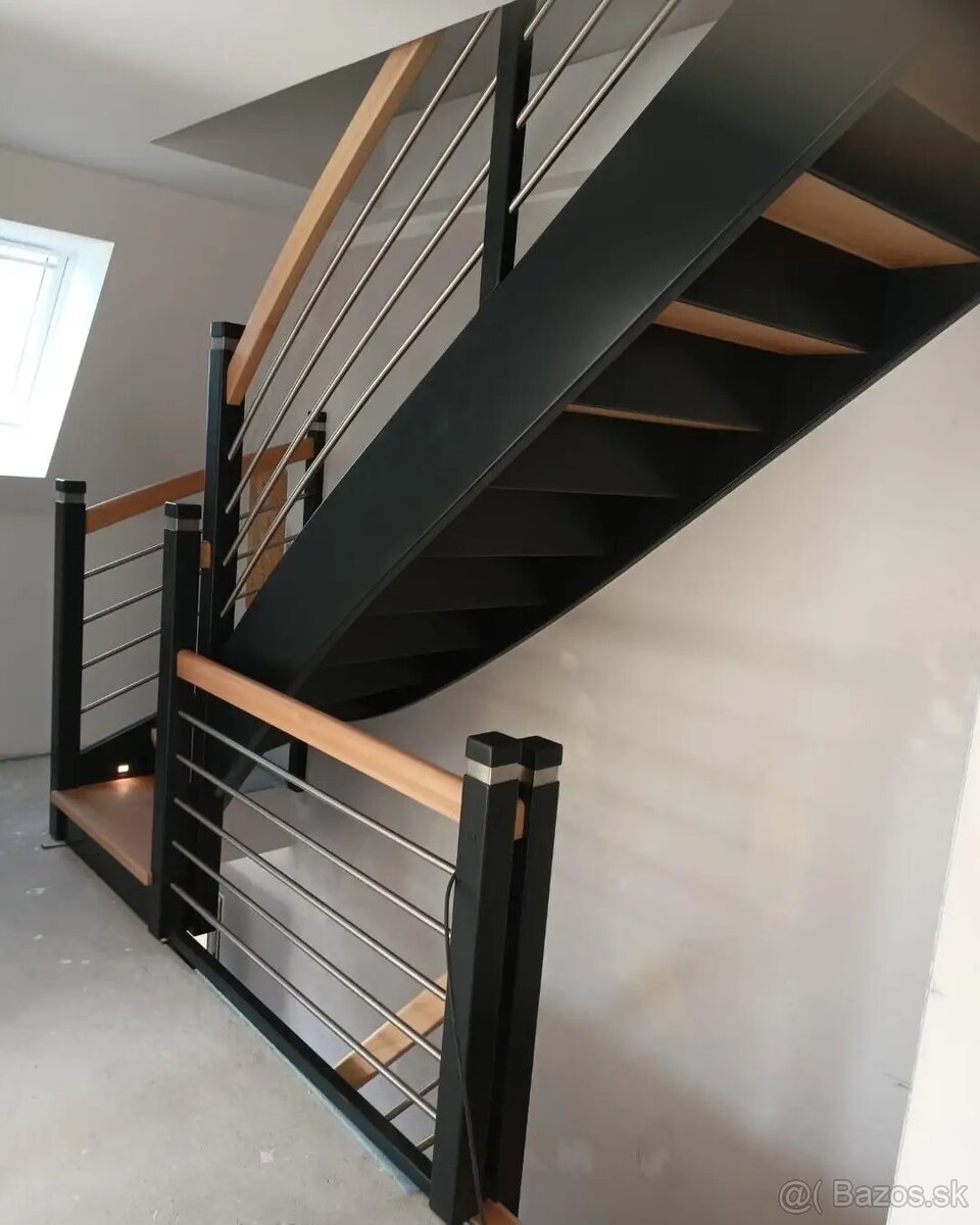 Samonosné drevené schody - 4