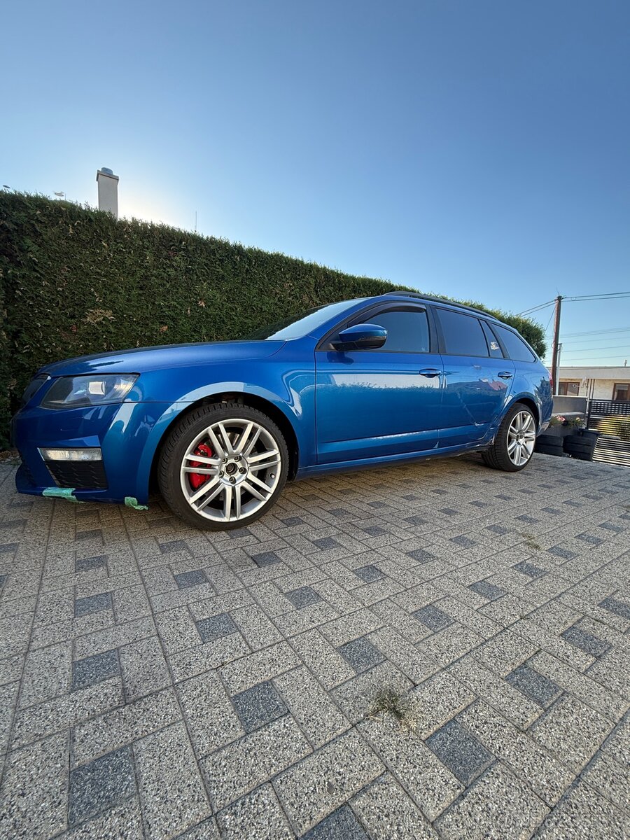 Škoda RS Octavia - 4