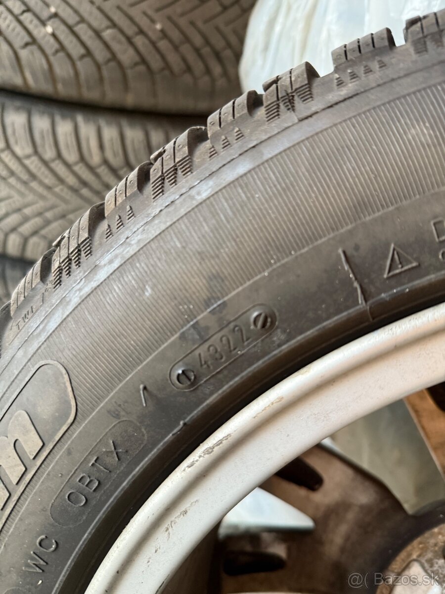 Kolesá sada zimné pneu. 205/55R16 94H 6,5Jx16H2 - 4