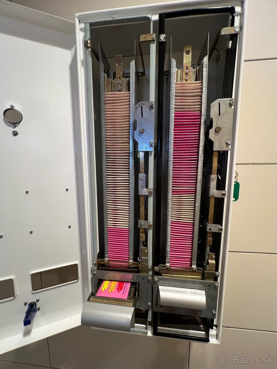 Predajné automaty na kondómy. - 4