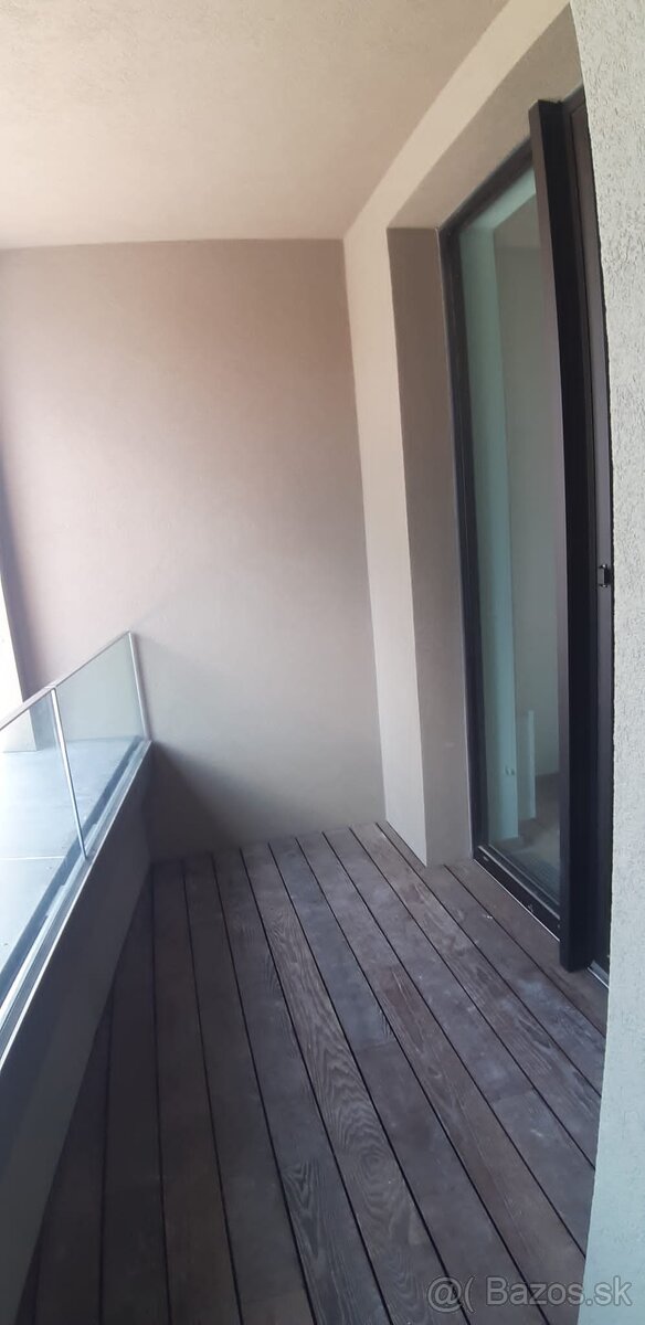 Na prenájom, SKY PARK Tower, štýlový 2 izbový byt – novostav - 4