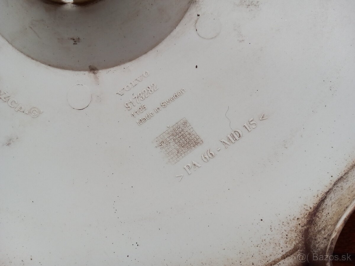 Puklice, poklice Volvo, Sada 9173282 - 4