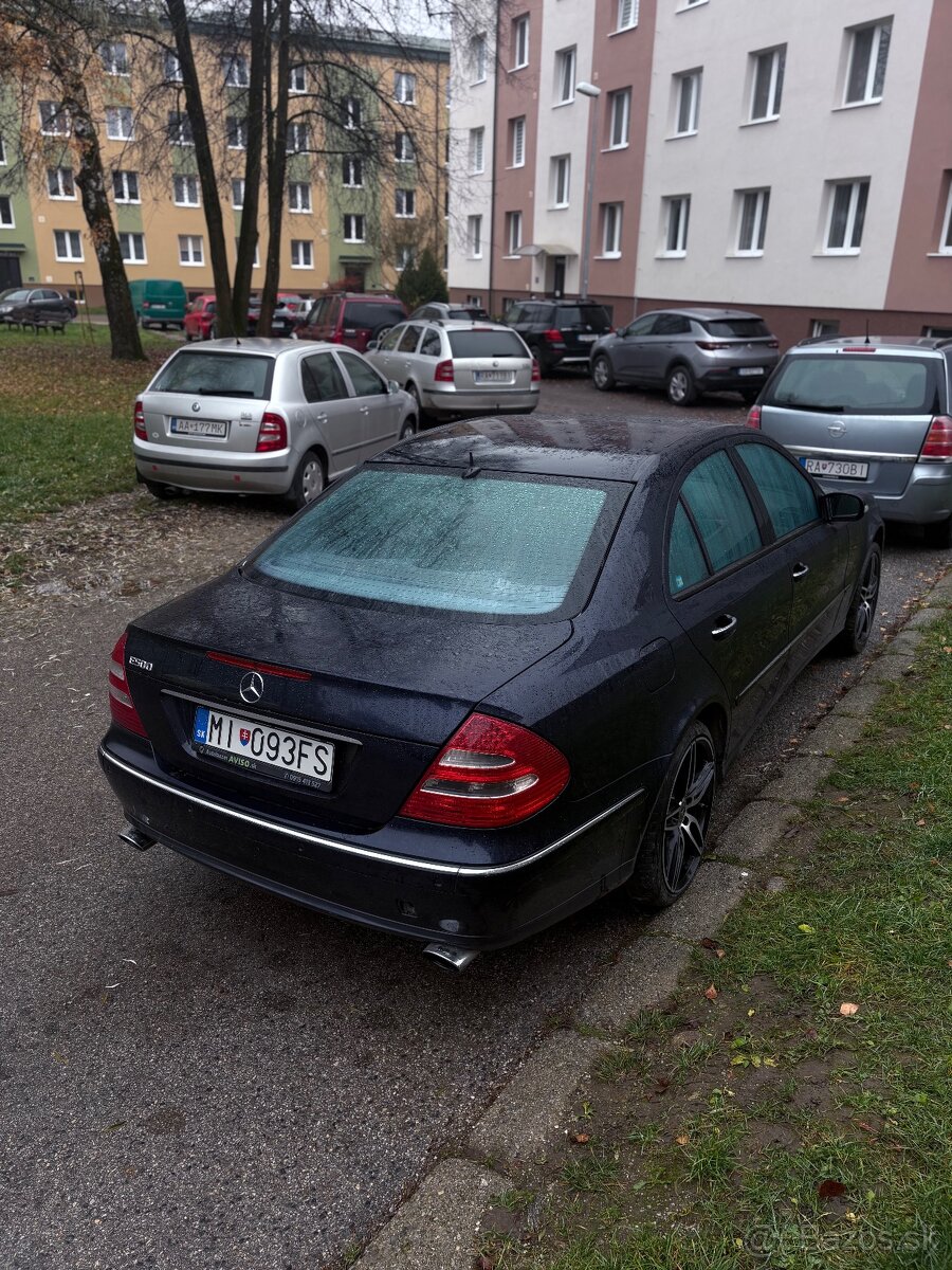Mercedes-Benz E500 W211 (2003) – 225 kW - 4