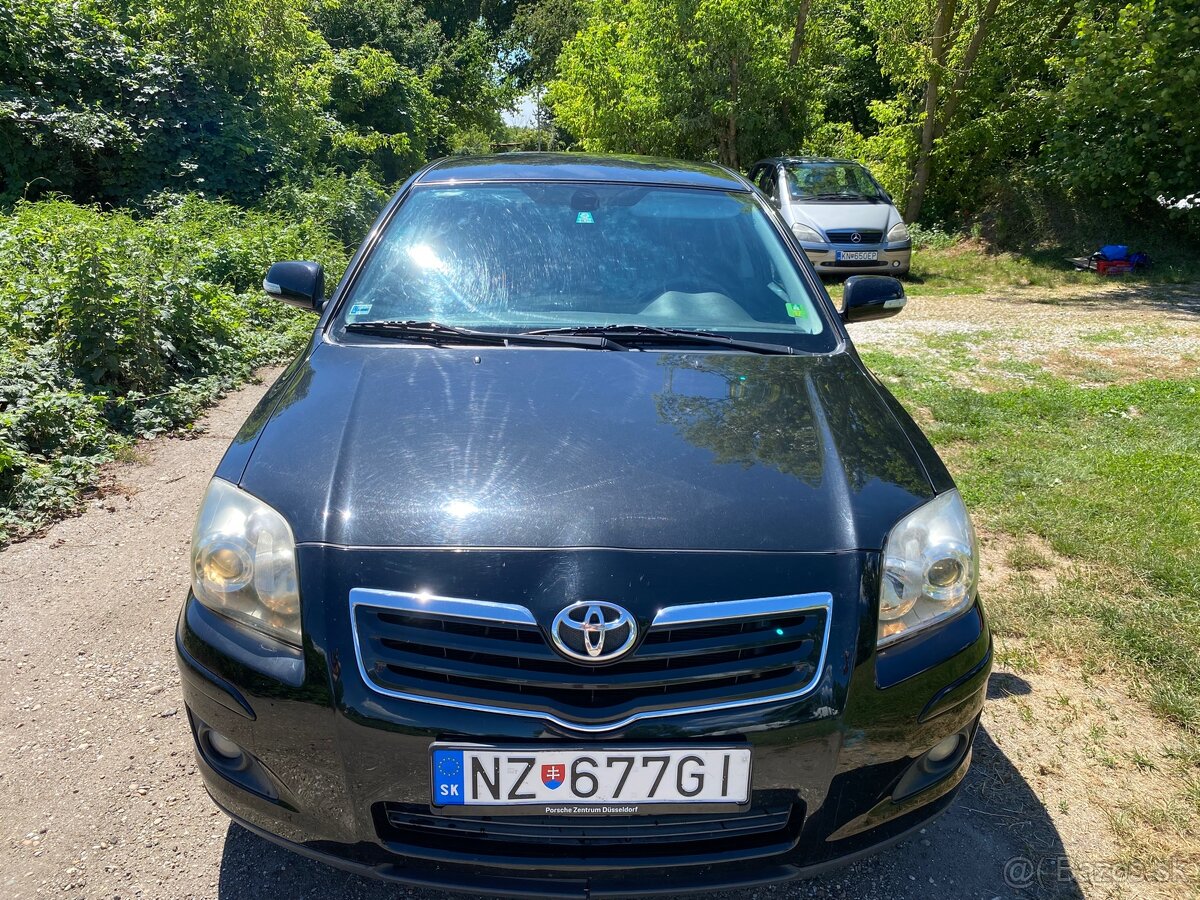 Toyota Avensis 1.8 benzin - 4