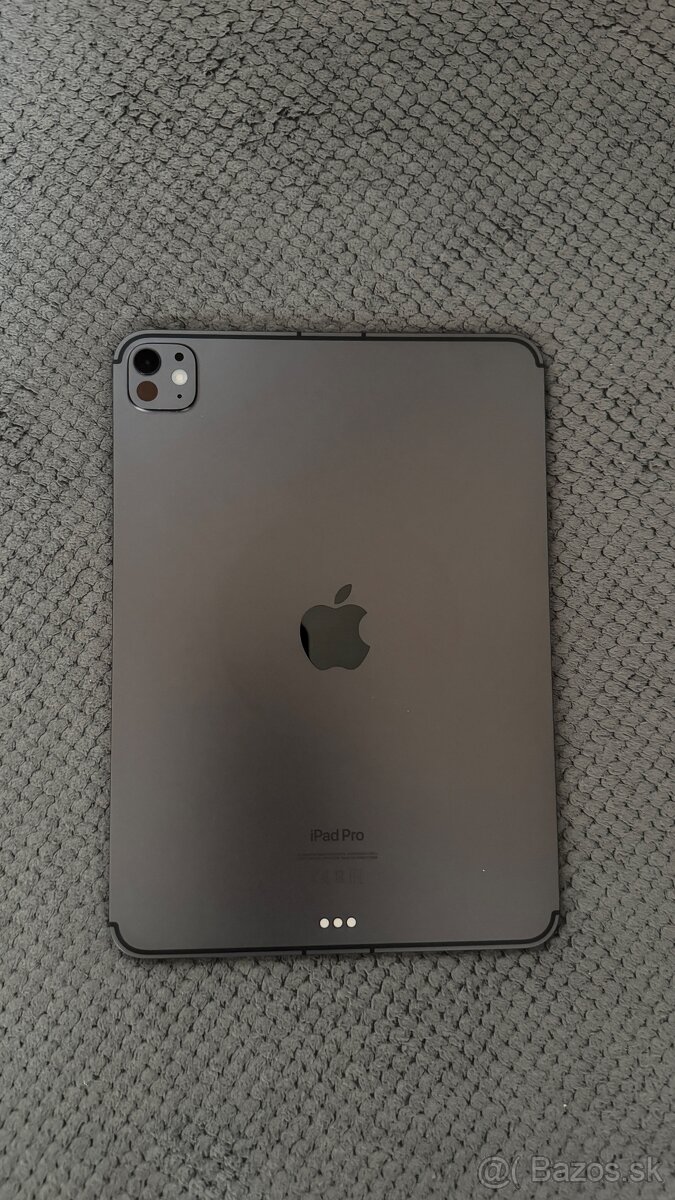 Predám iPad Pro 11” (M4), 256 GB, verzia Wi-Fi + Cellular, f - 4