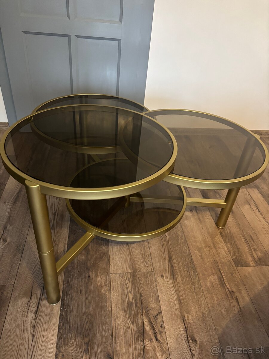 Zlatý konferenčný stolík - 4