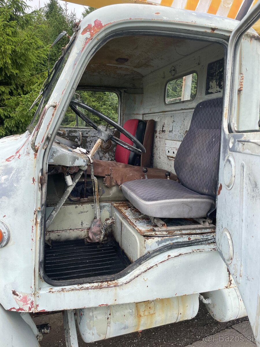 Predám AUTOŽERIAV Praga V3S AD080 s TP - 4