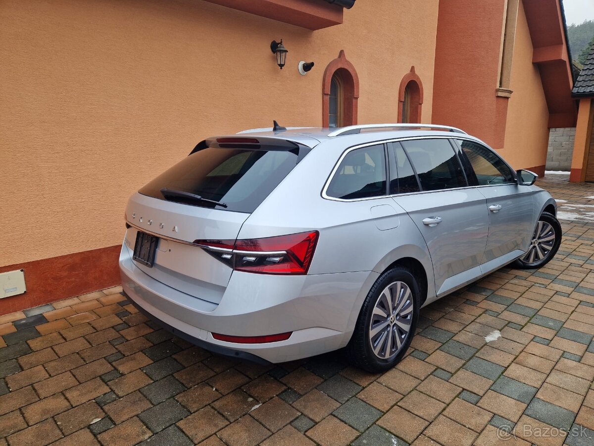 Škoda Superb combi 2.0 dsg - 4