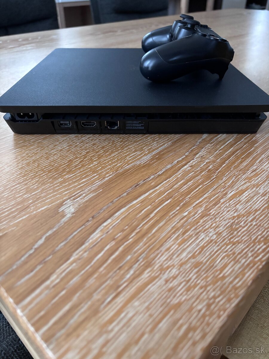 Predám Playstation 4 Slim 500Gb - 4
