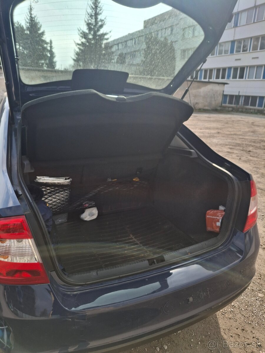 Škoda Rapid - 4