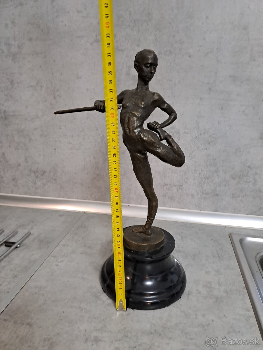 Bronzova Socha - 4