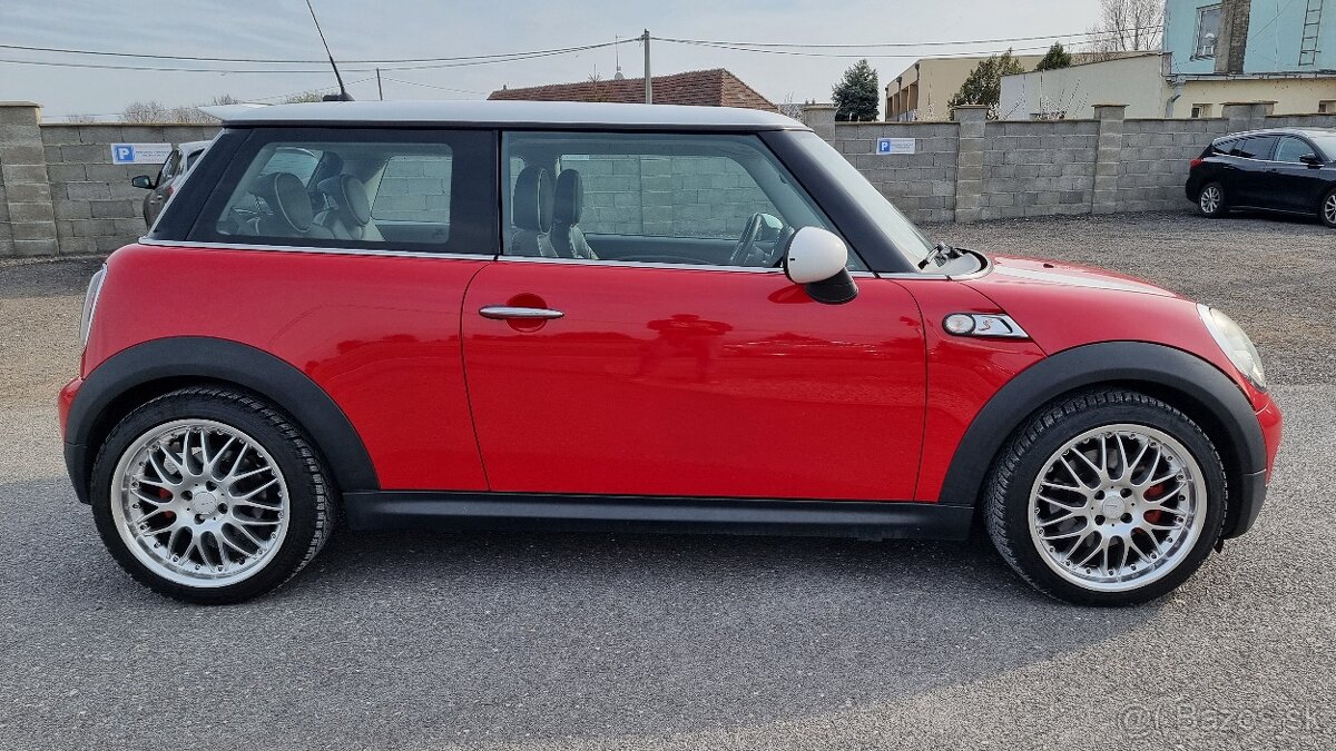Mini Cooper S 1.6i 16V 163k MT6 3dv. HB za 5.500 € - 4