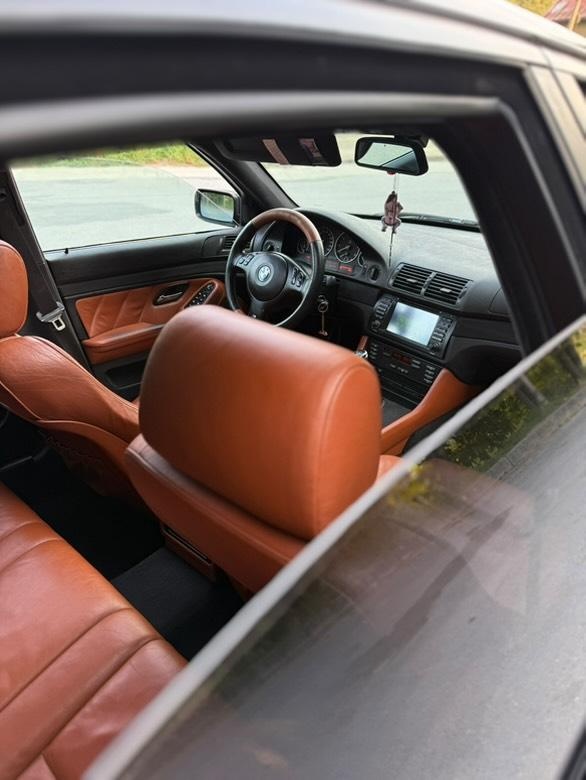 Interiér BMW E39 SEDAN - 4