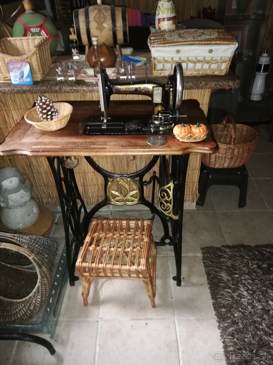 Indická riksa. Stôl kreslá, stroj šijací, zobrazí. - 4