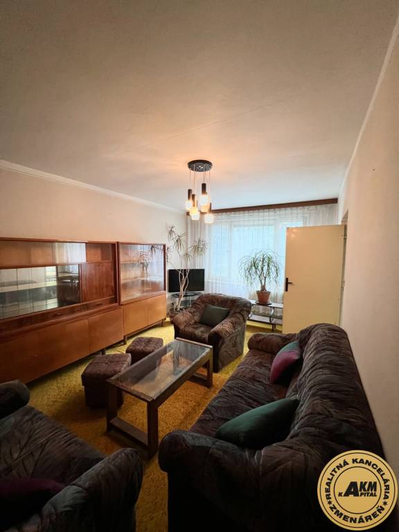 REZERVOVANÝ 3 izbový byt Zvolen - Zlatý potok na predaj - 4