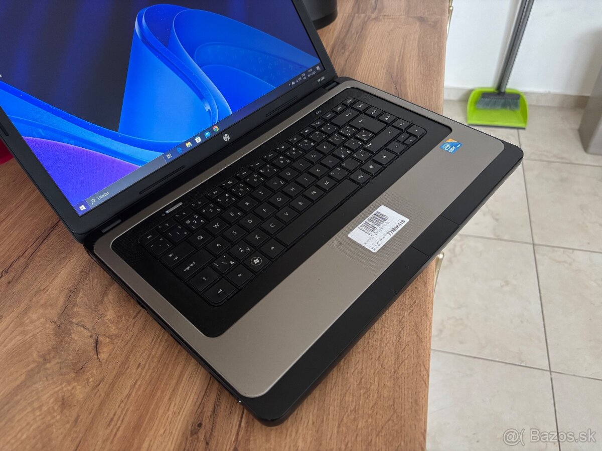 15.6"/HP Notebook/i3/4GB RAM/128GB SSD/Intel HD grafika 2G - 4