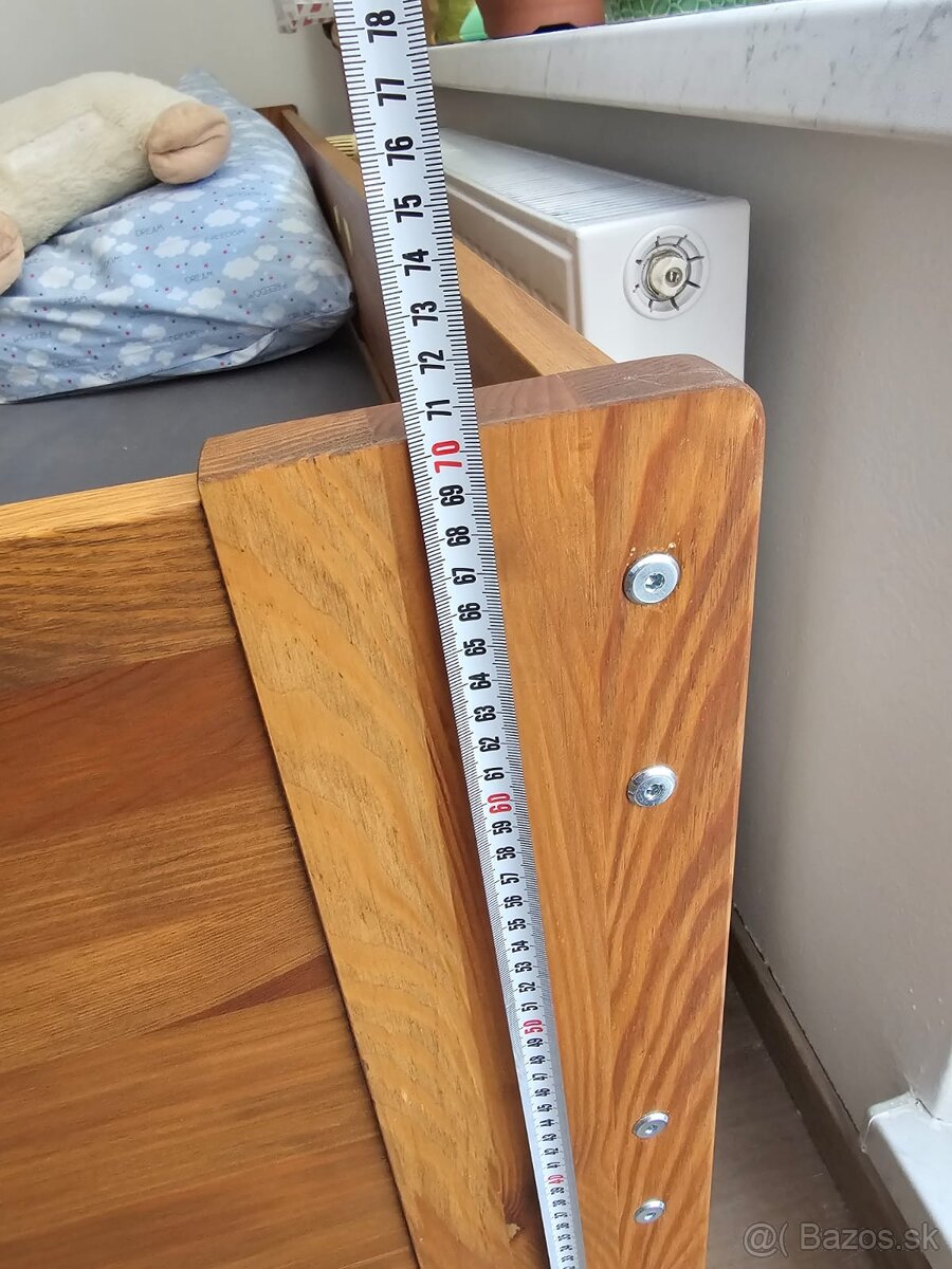 Posteľ s matracom - 4