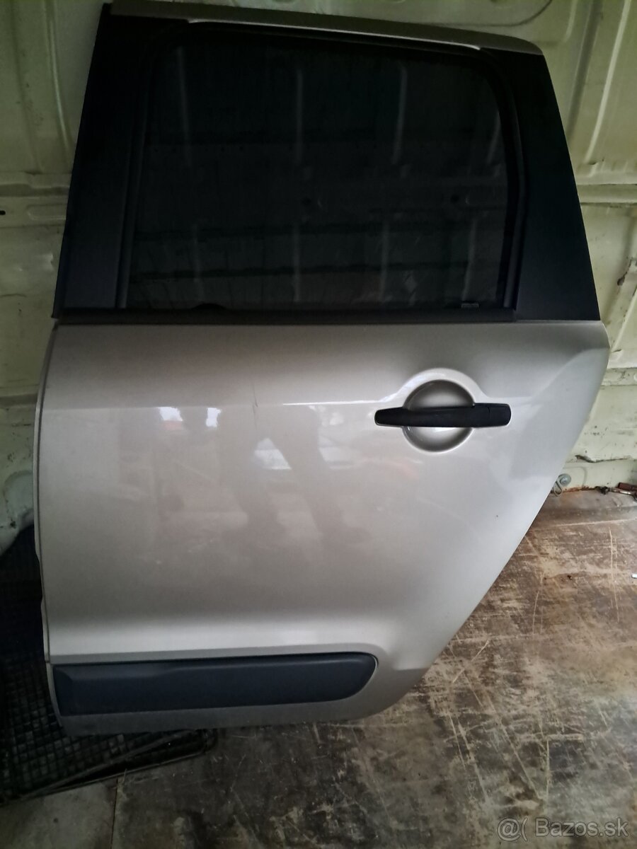 Predám diely citroen c3 picasso 1.4vti 70kw - 4